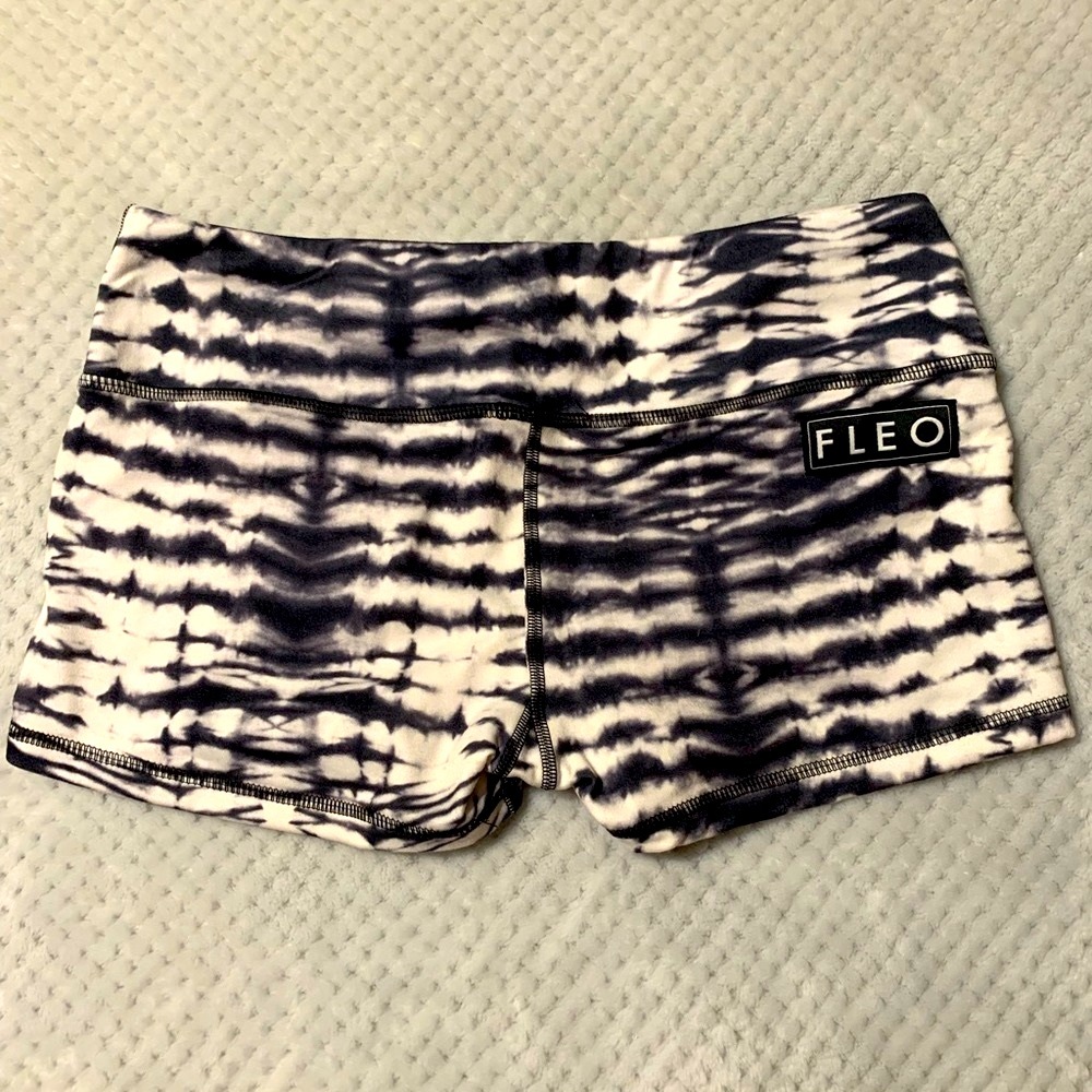 Wild black OG double lined Fleo shorts